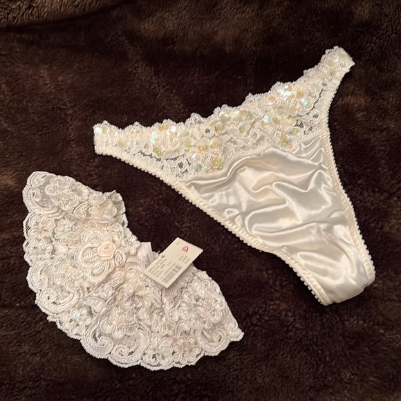5 PIECE SET 🩶VINTAGE🩶NWT🤍Victoria’s Bridal Collection🤍Lace Robe,Nighty, Teddy - Picture 14 of 14